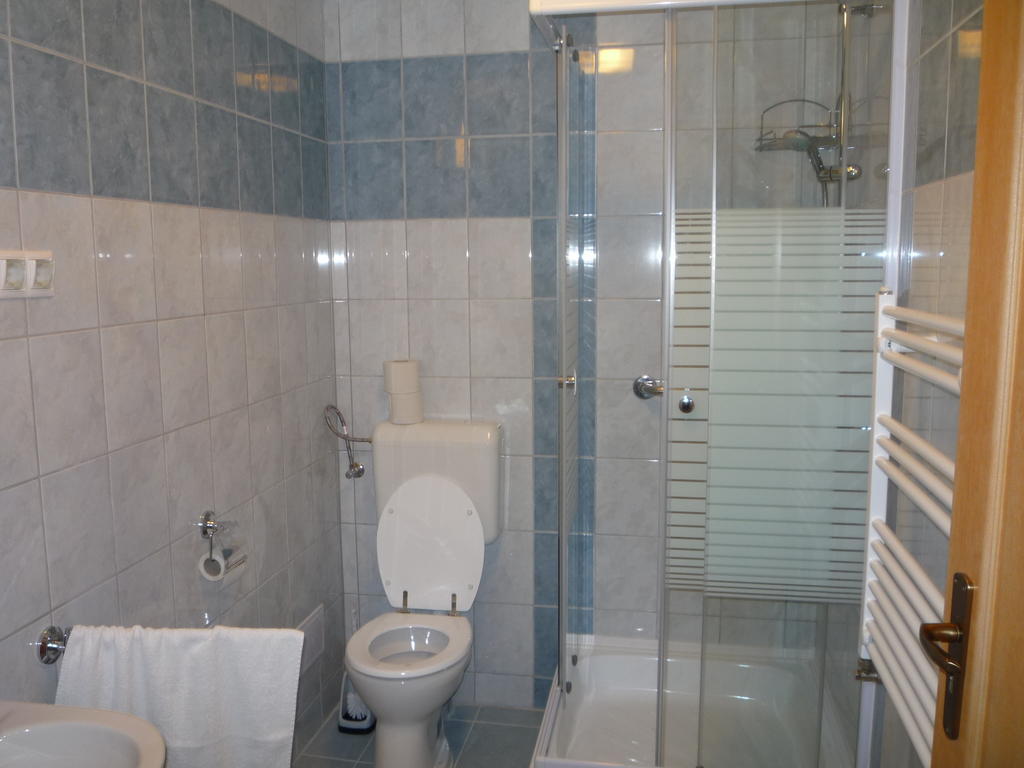 Aba Vezér Panzió és Étterem Hotel Abaújszántó Quarto foto